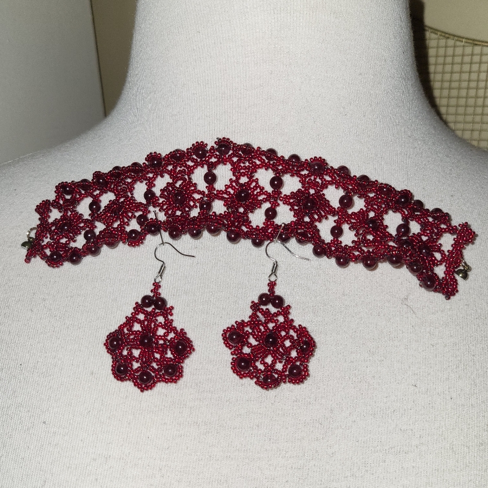 Bracelet and earring set